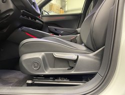 T-Roc R-Line 1.5 l eTSI OPF DSG R-Line IQLight