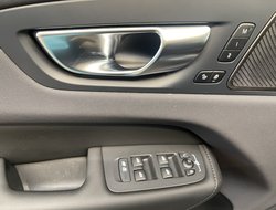 XC60 T6 Twin Engine PHEV Core Recharge ACC AUT