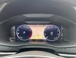 Karoq 1.5 TSI DSG Style ACC Pano AHK Navi PDC RFK