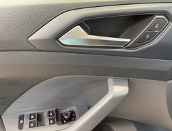 T-Cross 1.0 TSI Style R-Line ACC Kam. Navi LED