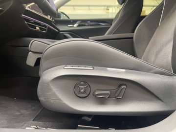 Passat Variant 1.5 TSI e W Business DCC ACC AHK – Bild 10