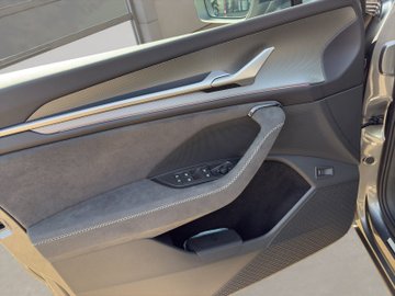 Kodiaq 4x4 Sportline DCC Navi AHK Matrix Pano – Bild 9