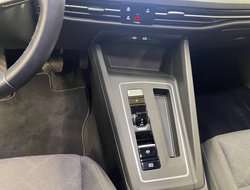 Golf VIII 1.5 eTSI Life ACC AUT Navi Pano LED LM