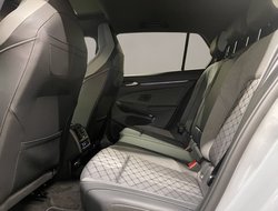 Golf VIII 2.0 TDI R-Line R-Line IQLight AUT Kam.