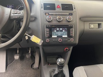 Touran 1.6 TDI Match Navi KlimaA. LM PDC SHZ – Bild 15