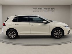Golf VIII 1.0 eTSI Active ACC AHK AUT Kam. Navi