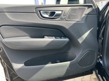 XC60 B5 AWD Ultra Dark ACC AHK AUT Kam. Navi – Bild 9