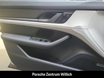 Taycan GTS InnoDrive Rückfahrkamera Head-Up BOSE – Bild 13