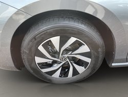 Passat Variant 2.0 TDI W Business DCC ACC AHK LM