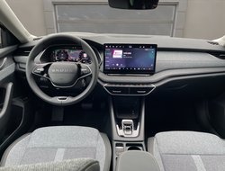 Octavia Combi 1.5 TSI DSG Balance ACC AHK Navi