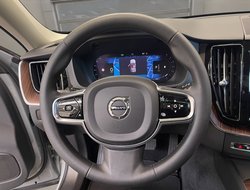 XC60 B4 (Diesel) Ultimate Dark ACC AHK AUT Kam.