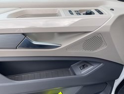 T7 Multivan 2.0 TDI lang Style Pano ACC AUT