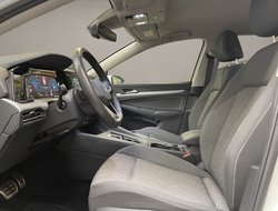 Golf VIII 1.0 eTSI Move AUT Virtual DynLicht LED