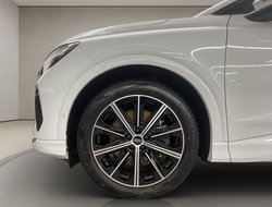 Q4 40 e-tron Basis ACC AUT Kam. Navi Standh. HUD