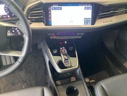 Q4 45 e-tron 210 kW ACC AUT Kam. Navi Standh. LM