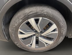 Tiguan 1.4 TSI Elegance ACC AHK AUT Kam. Leder