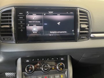 Karoq 1.5 TSI ACT Tour ACC AUT Kam. Navi Virtual – Bild 13
