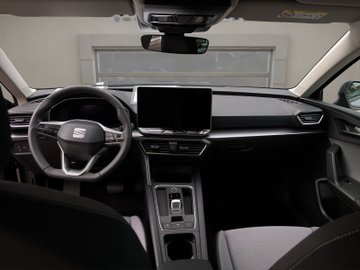 Leon Sportstourer 1.5 eTSI Road Edition AHK LM – Bild 14