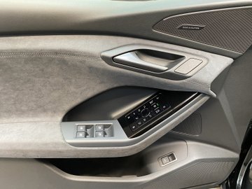 Q6 e-tron quattro W S-Line business Pano S-line – Bild 9