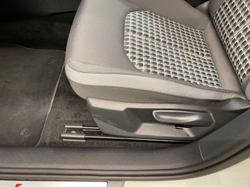A1 Sportback 30 1.0 TFSI S-Line S-line ACC AUT – Bild 10
