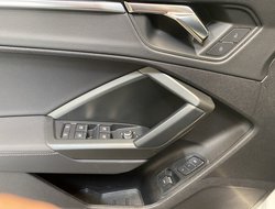 Q3 40 2.0 TDI quattro S-Line S-line AUT Kam. 360