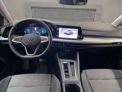 Golf VIII Variant 1.5 eTSI Life ACC AUT Navi LED