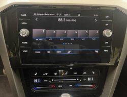 Passat Variant 2.0 TDI BMT Business ACC AHK AUT