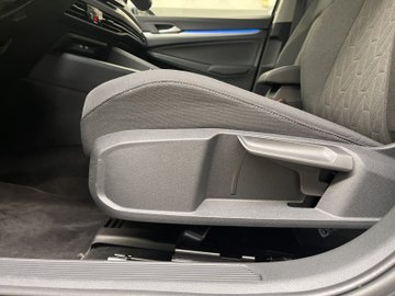 Golf VIII Variant 1.5 eTSI  W Life ACC AHK AUT – Bild 10