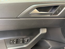 Polo VI 1.0 TSI R-Line R-Line IQLight ACC AUT LM