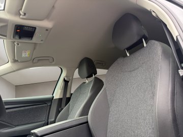 Superb Combi 2.0 TDI DSG Essence AHK Navi PDC RFK – Bild 16