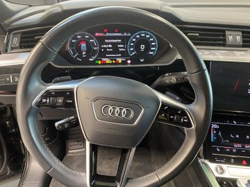 Q8 e-tron  50 quattro S-Line S-line ACC AUT Kam. – Bild 11