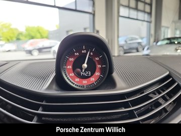 Taycan GTS HA-Lenkung Active-Ride Head-Up – Bild 17