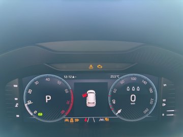 Karoq 1.5 TSI DSG Balance ACC AUT. Navi AHK RFK – Bild 12