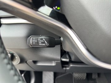 Karoq 1.5 TSI DSG Balance ACC AHK Navi eHeck – Bild 12