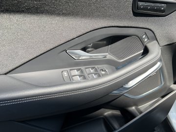 E-PACE D200 R-Dynamic Werksgarantie bis 07/28 – Bild 9