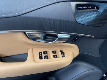 XC90 B5 (Diesel) Plus Bright ACC AHK AUT Kam. LM – Bild 9