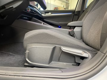 Golf VIII Variant 1.5 eTSI  W Life ACC AHK AUT – Bild 10