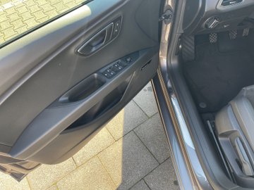 Leon ST Xcellence Navi Alcantara GRA SHZ – Bild 8