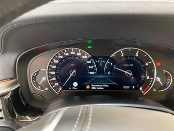 520d Limousine Luxury Line ACC AUT Kam. Leder LM – Bild 12