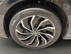 Golf VIII 1.5 eTSI Move ACC AHK AUT Kam. Navi LM