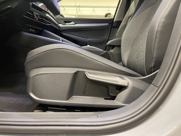 Golf Variant Energy DSG AHK ACC Netztrennwand – Bild 9
