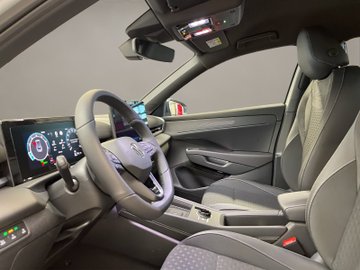 T-Roc eTSI DSG Black Style R-Line ACC LM – Bild 9