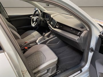 A1 Sportback 30 1.0 TFSI S-Line S-line ACC AUT – Bild 18