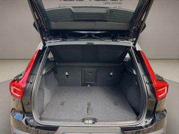 XC40 B4 Ultra Black Edition ACC|AHK|AUT|Kam. 360 – Bild 17