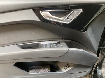 Q4 e-tron 40 e-tron ACC AUT Kam. Navi Standh. LM – Bild 9