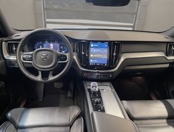 XC 60 B5 (Diesel) Ultimate Dark ACC AHK AUT Kam.