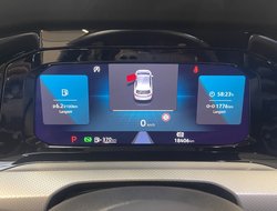Golf VIII 1.0 eTSI Move ACC AUT Kam. Navi LED LM