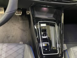 Golf R-Line Black Style 1.5 l eTSI DSG ACC AUT LM