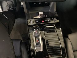 A6 e-tron Avant 2024 - 2026 W S-line ACC AHK AUT