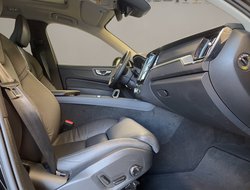 XC60 B5 (E6e) Ultra Dark ACC AHK AUT Kam. Navi